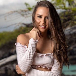 Pale pink long sleeve ruffled crop top